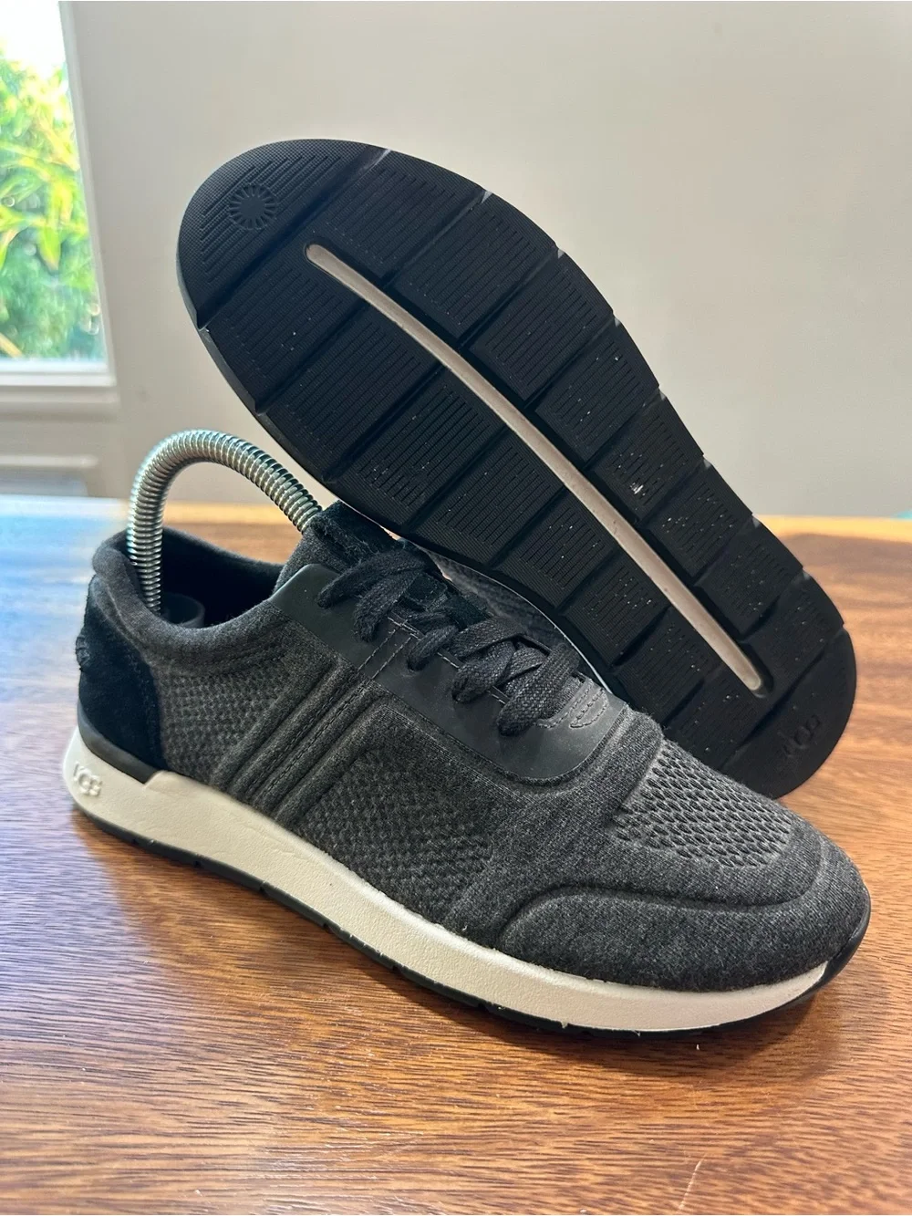 UGG Adaleen Jersey Charcoal Gray Australian Sneakers Women’ s Sz 6.5 Running